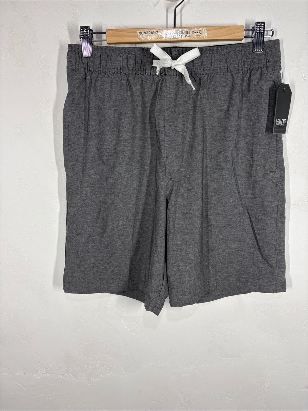 NWT Valor Men's Dark Gray Athletic Drawstring Shorts size small